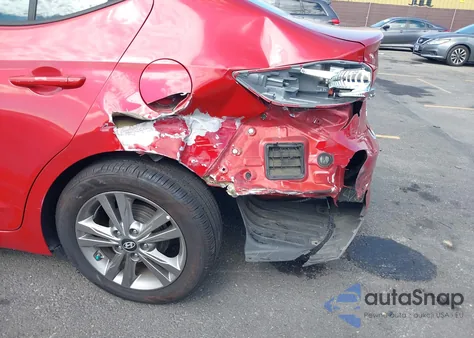 2017 Hyundai Elantra Se из США, поврежденный, VIN 5NPD84LF7HH121446